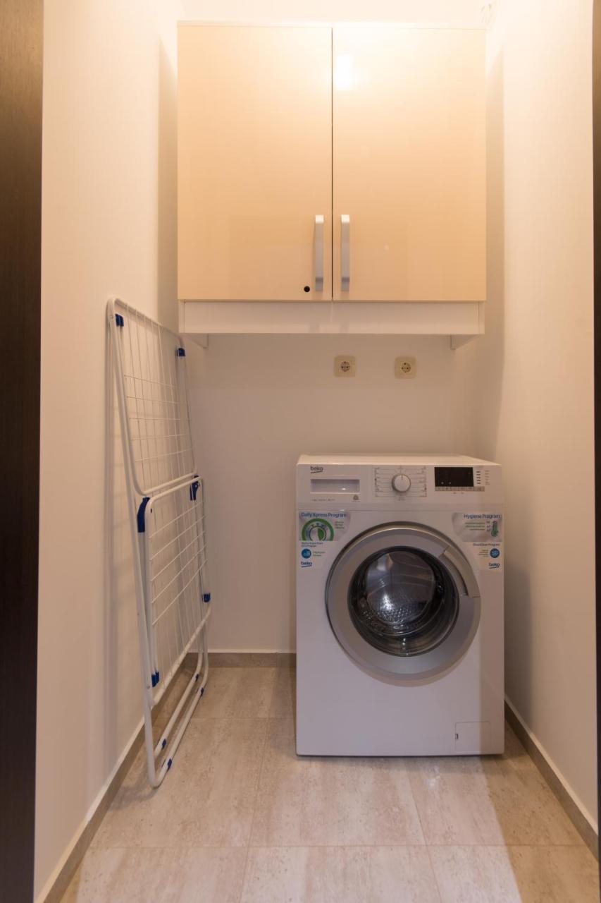 City Apartments Triumph Varna Bagian luar foto