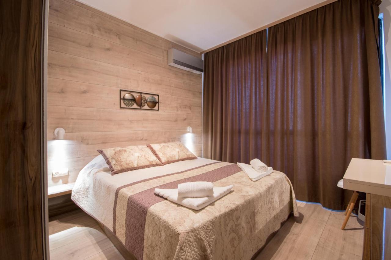 City Apartments Triumph Varna Bagian luar foto