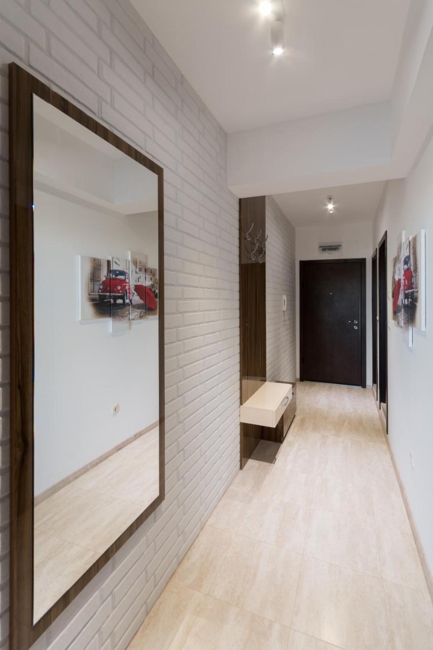 City Apartments Triumph Varna Bagian luar foto