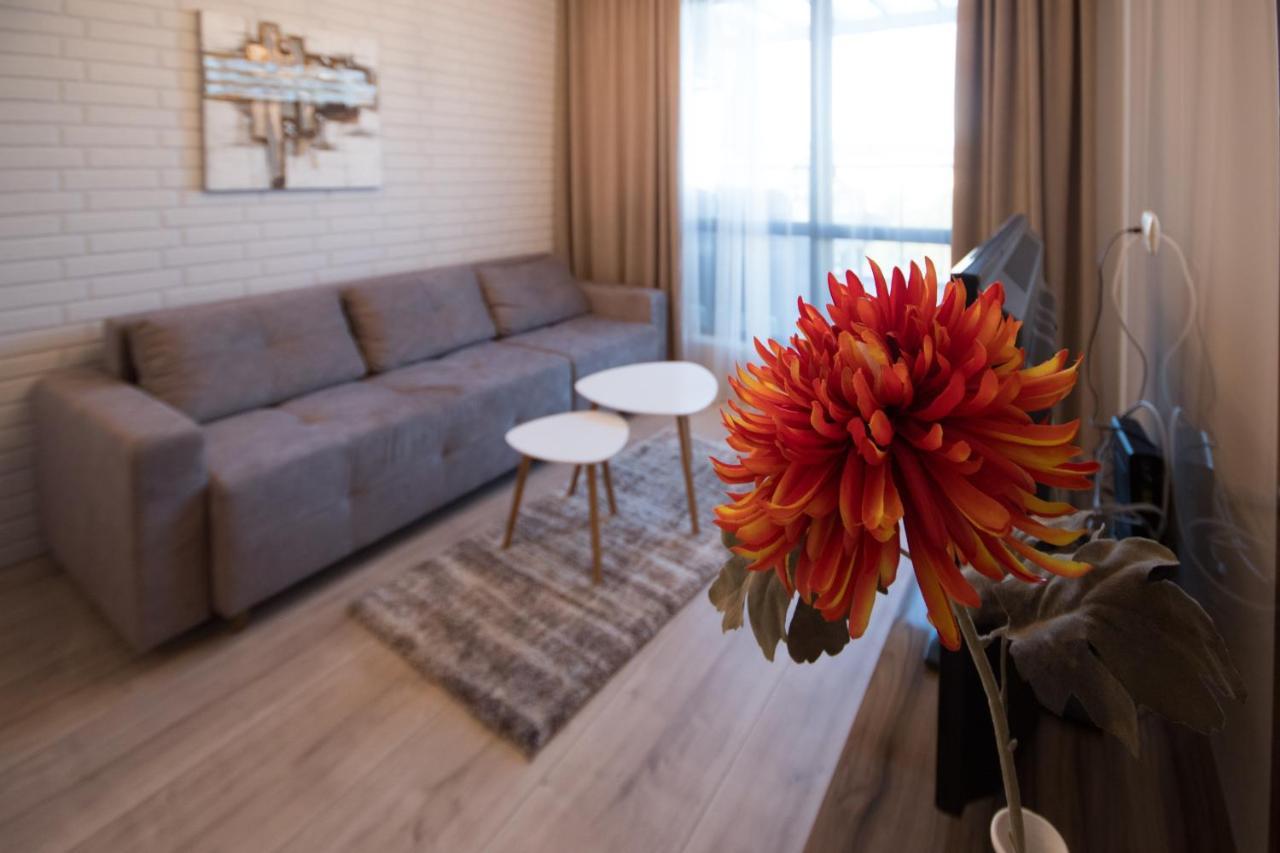 City Apartments Triumph Varna Bagian luar foto