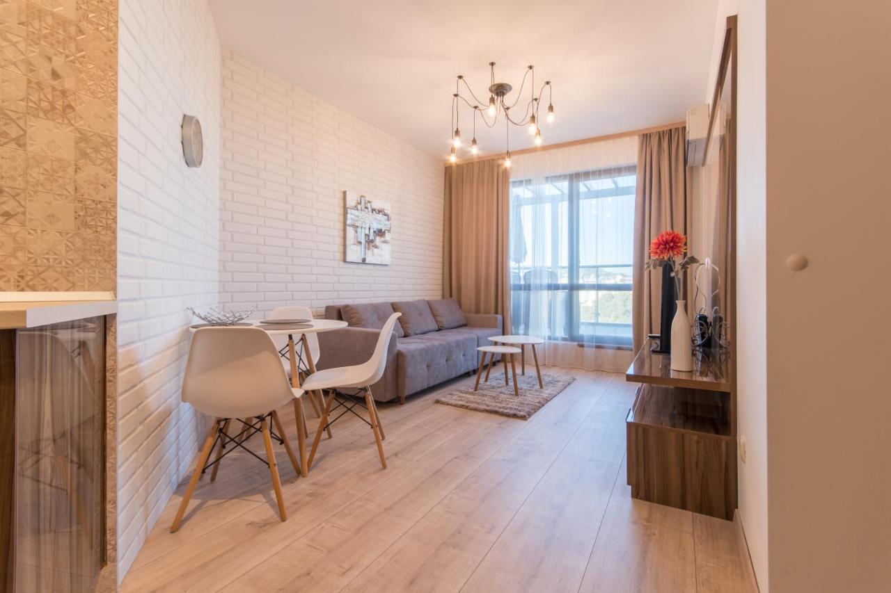City Apartments Triumph Varna Bagian luar foto