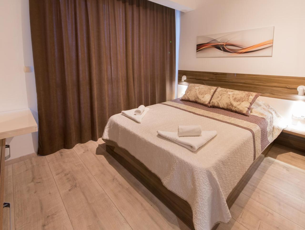 City Apartments Triumph Varna Bagian luar foto